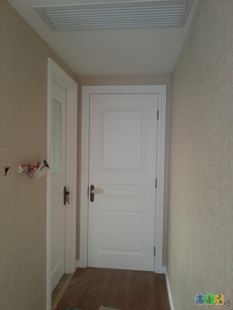 主卧及主卫合影