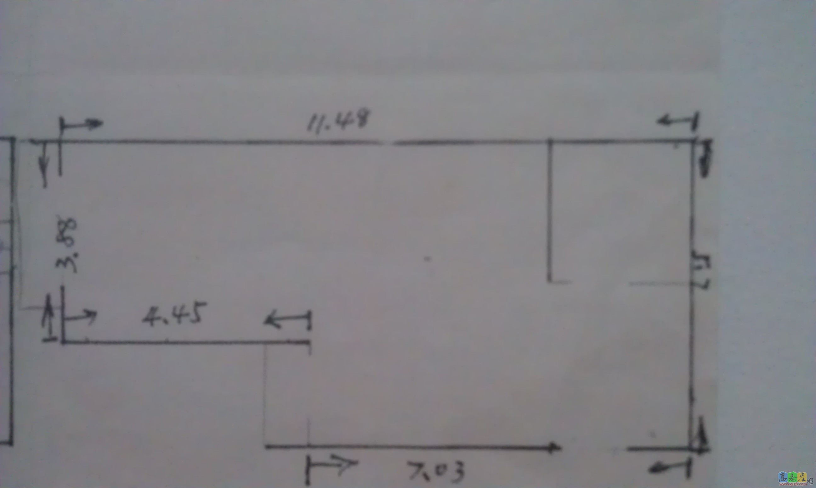 房间只有两个阳台朝西，采光和通风不好