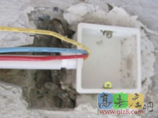 接线盒一根线管3根线