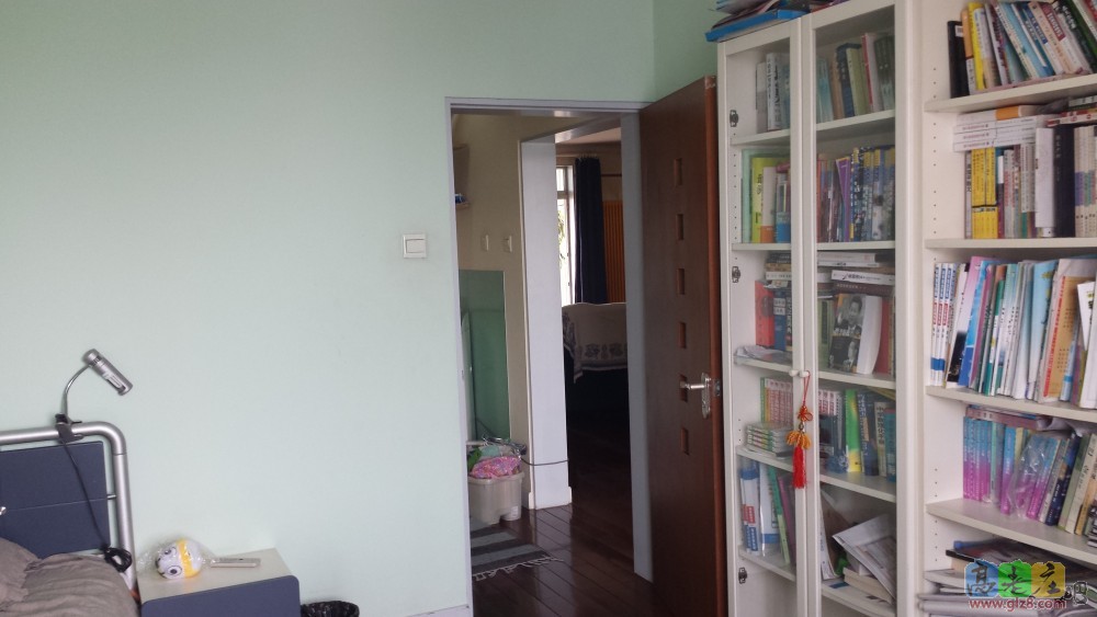 东北角次卧准备做儿子房间