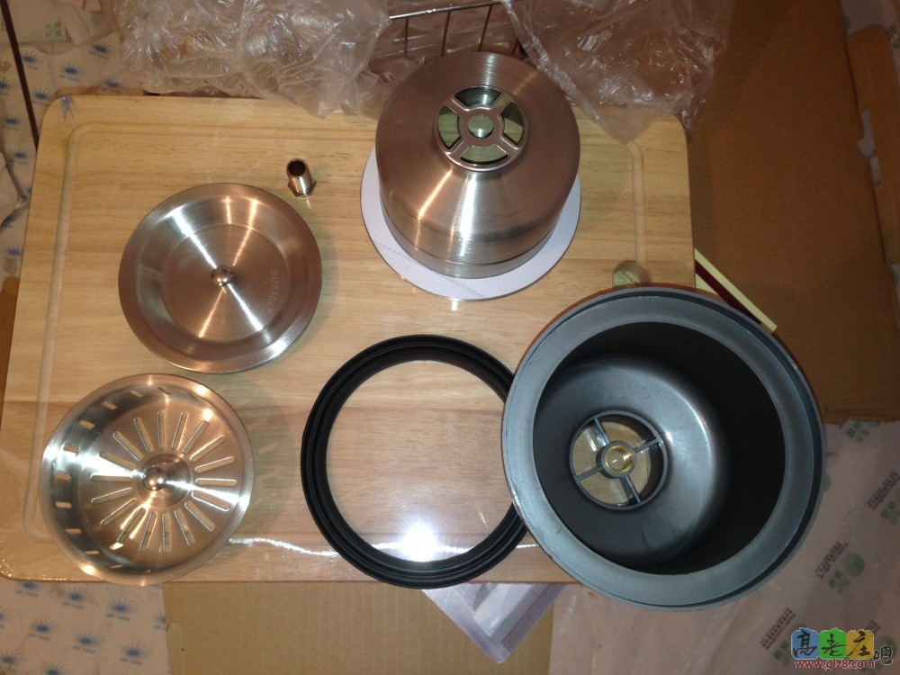 这些都是一起的，是叫下水器吧