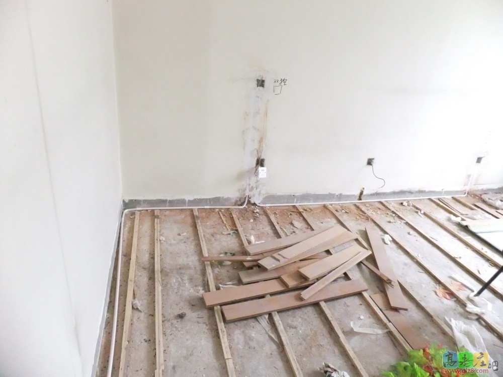 卧室木地板重新铺