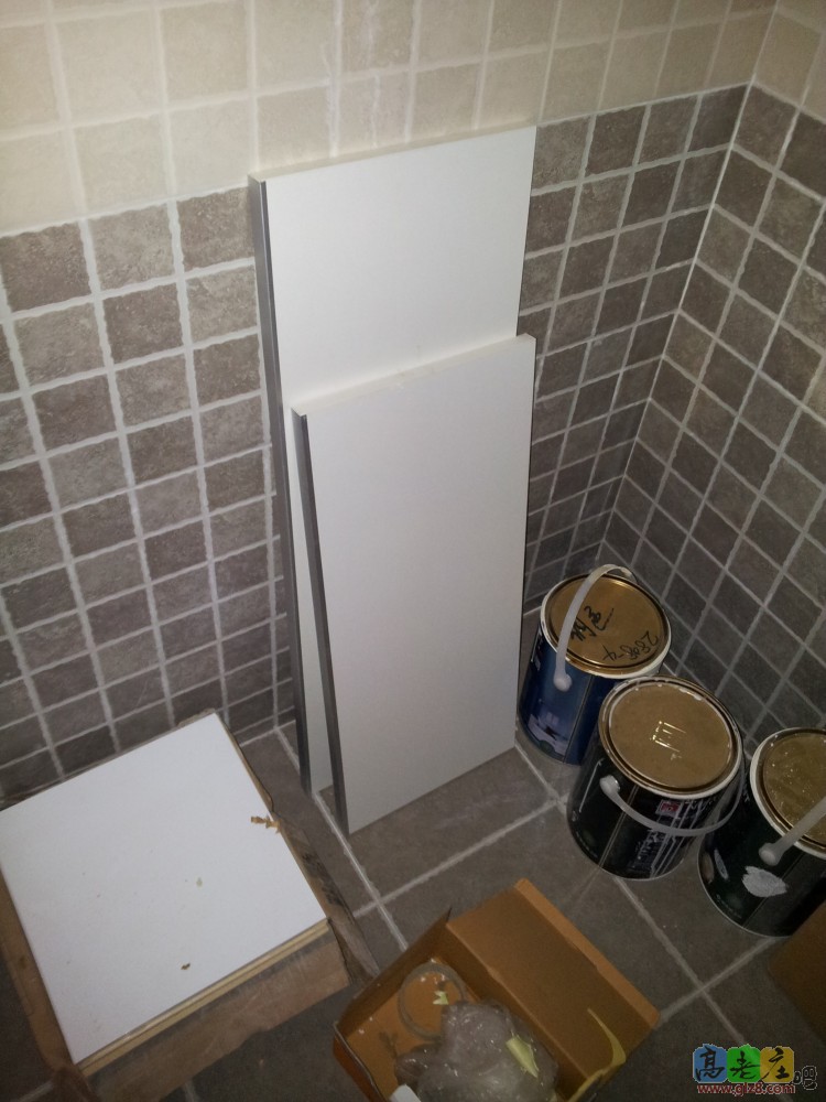 未安装的隔板.jpg