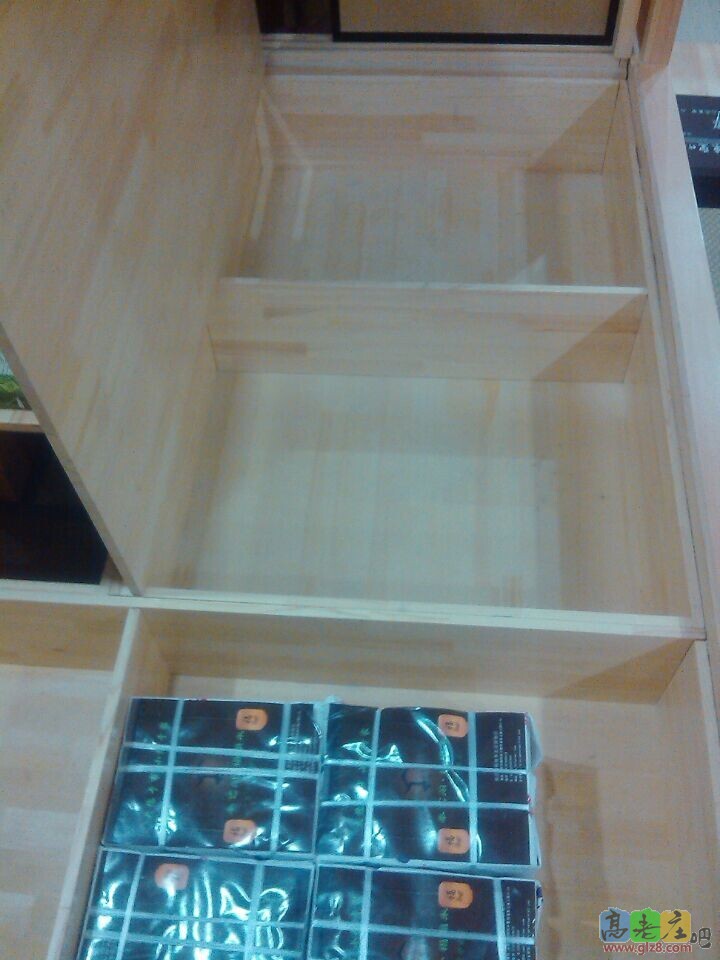 地箱是有若干个箱体组成