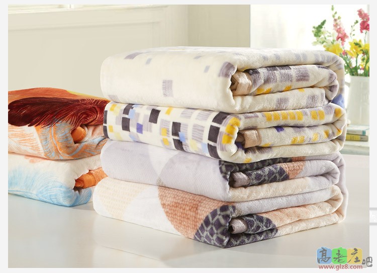 毛毯，可居家用，也可在办公室午休时用。