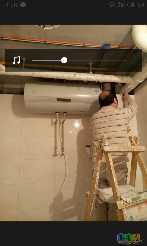 陈师傅在工作，好认真