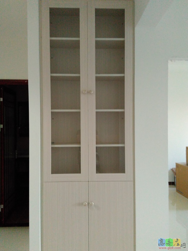 酒柜安装完成后的效果