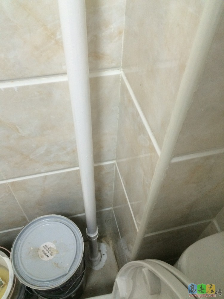 新换的主管道下半部