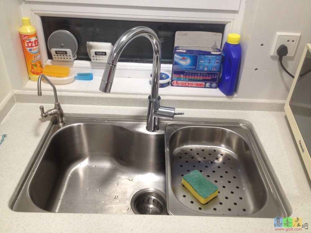 水槽和龙头.jpg