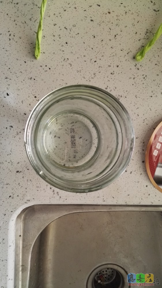 这是用家里的普通自来水烧的开水