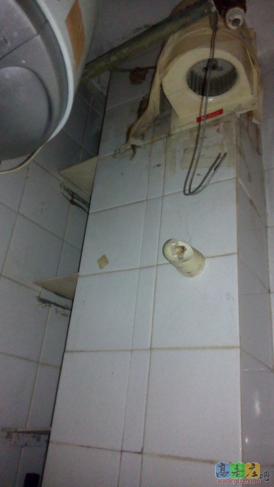 这是卫生间的排气通道吗