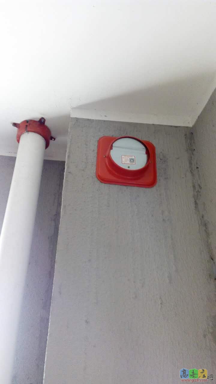 这个烟道口的位置要不要上移