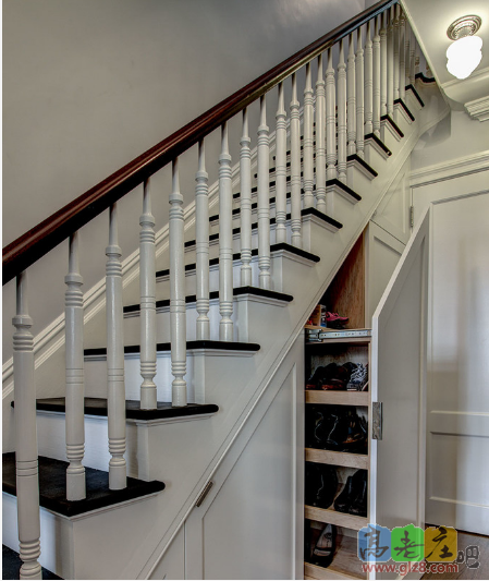 楼梯鞋柜.png