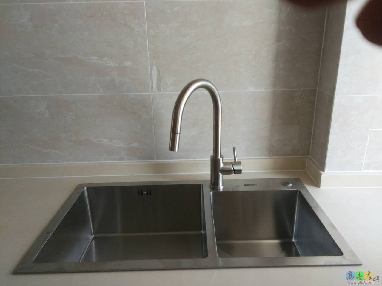 钢板特别厚，好擦